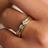 Double Ring with stone