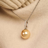 Icon Pearl Necklace Champagne