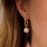 Connected Zirconia Pearl Earrings