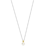 Necklace with pearl